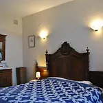 L'auberge La Source De Peyssou Nocleg ze śniadaniem