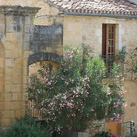 L'auberge La Source De Peyssou 3* Saint-Avit-Sénieur
